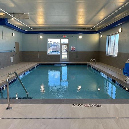 Holiday Inn Express & Suites Eden Prairie - Minneapolis By Ihg Zewnętrze zdjęcie