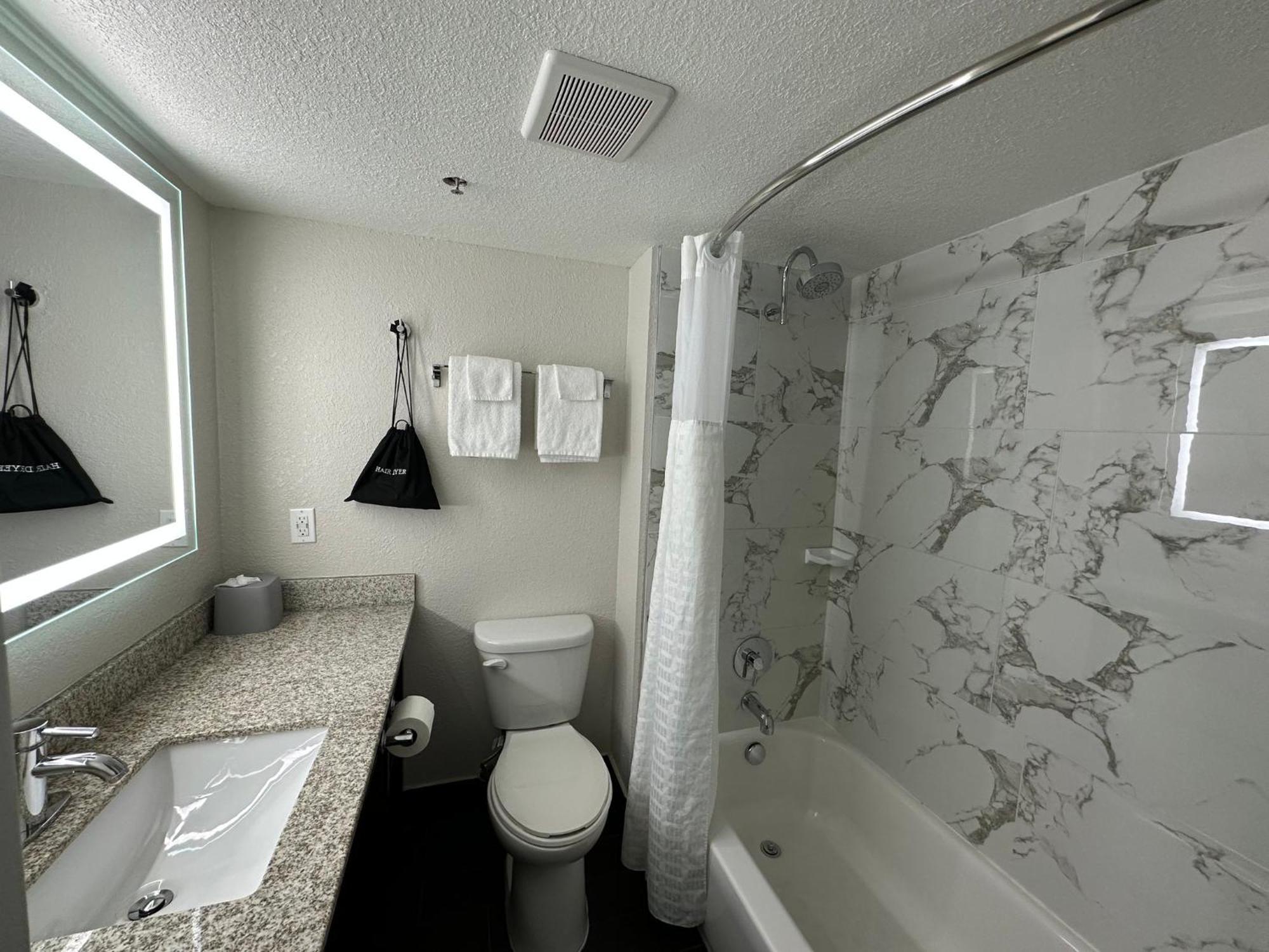 Holiday Inn Express & Suites Eden Prairie - Minneapolis By Ihg Zewnętrze zdjęcie