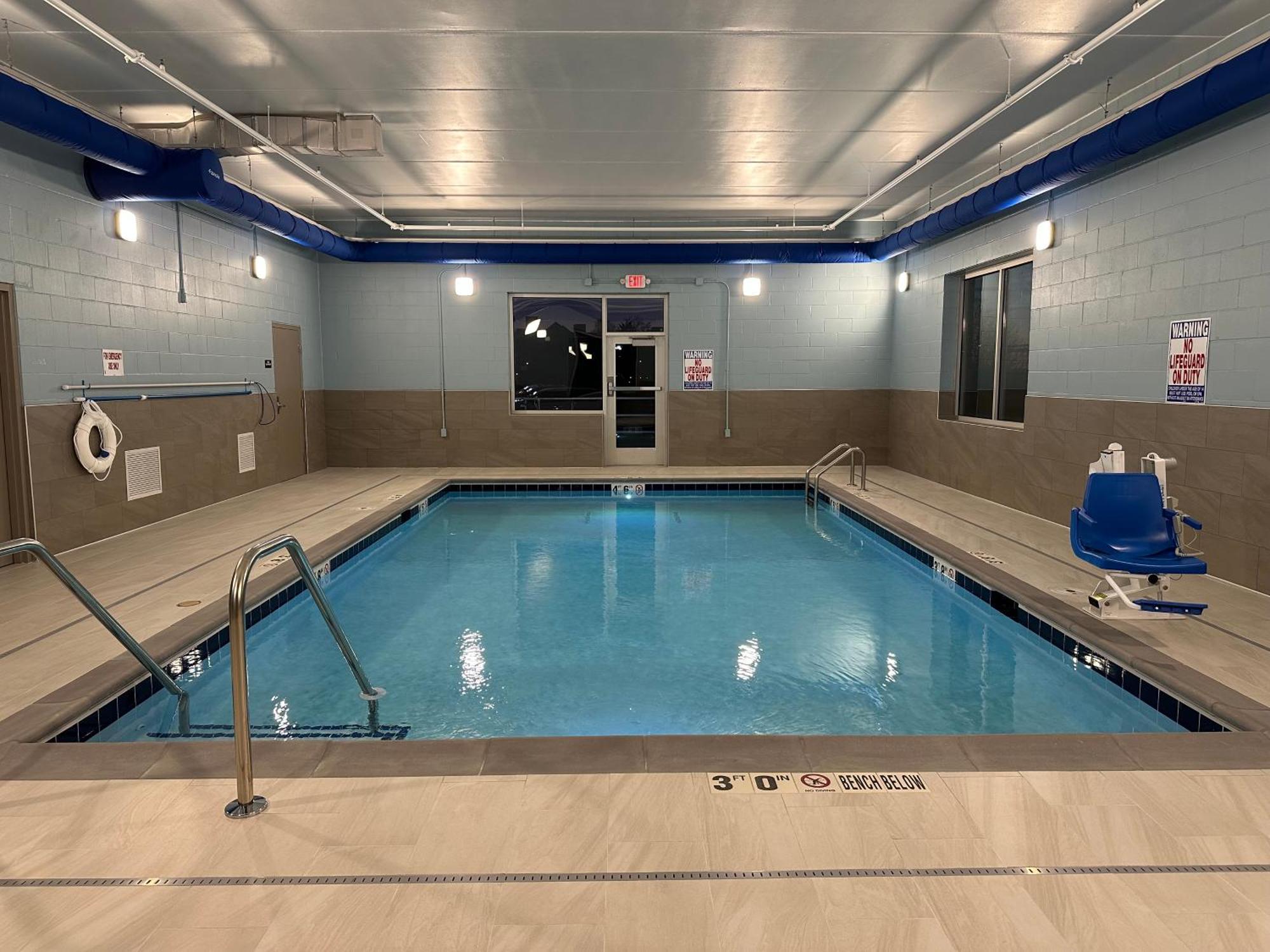 Holiday Inn Express & Suites Eden Prairie - Minneapolis By Ihg Zewnętrze zdjęcie